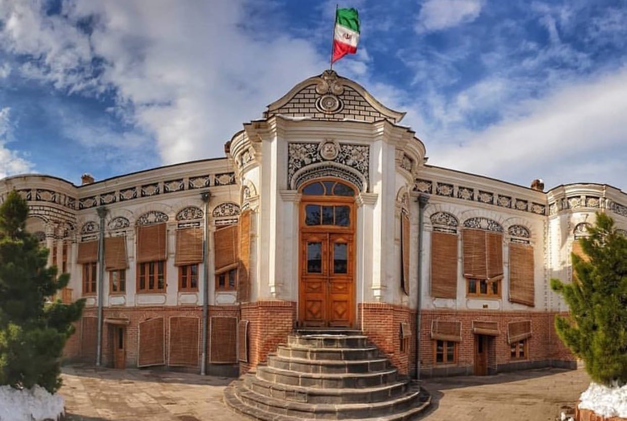 عمارت شهرداری خوی