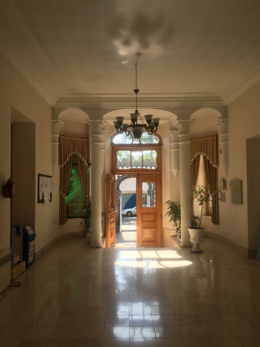 عمارت شهرداری خوی