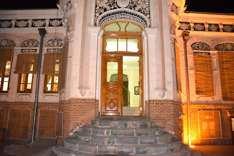 عمارت شهرداری خوی