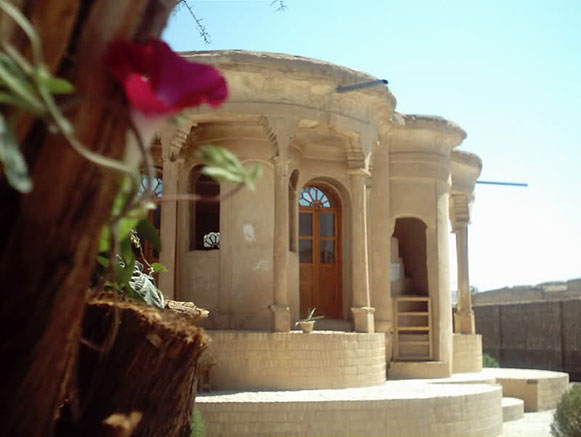 کلاه فرنگی آباده