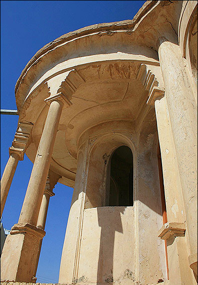کلاه فرنگی آباده