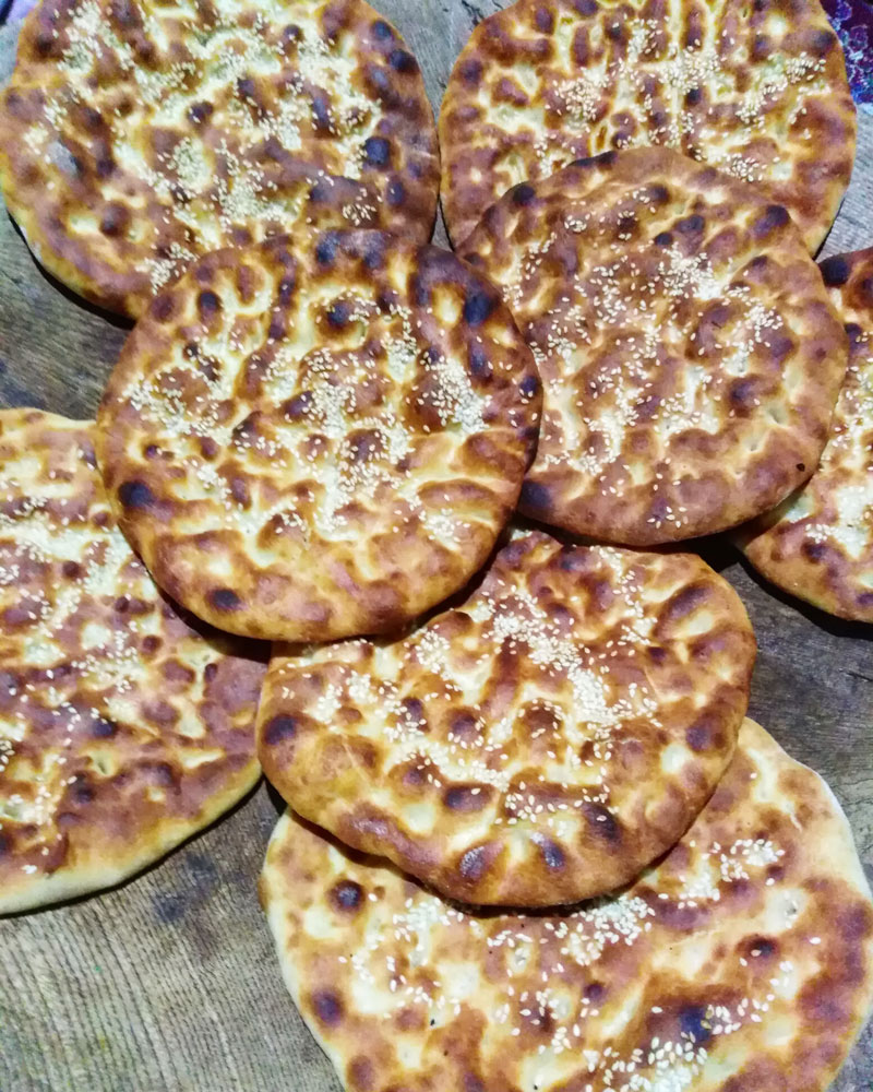 اقامتگاه بوم گردی چام و چاشت جاده دوهزار