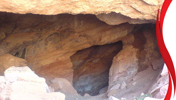 غار اسکندر سعیدآباد
