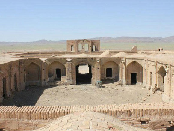 کاروانسرای دولت آباد فراهان