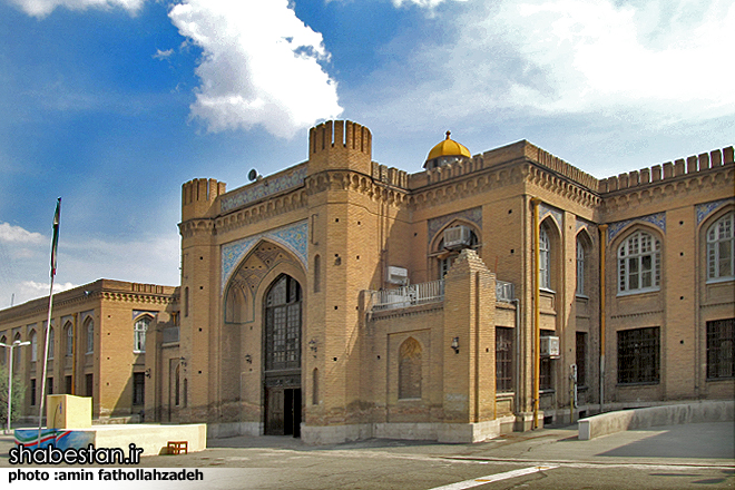دبیرستان البرز