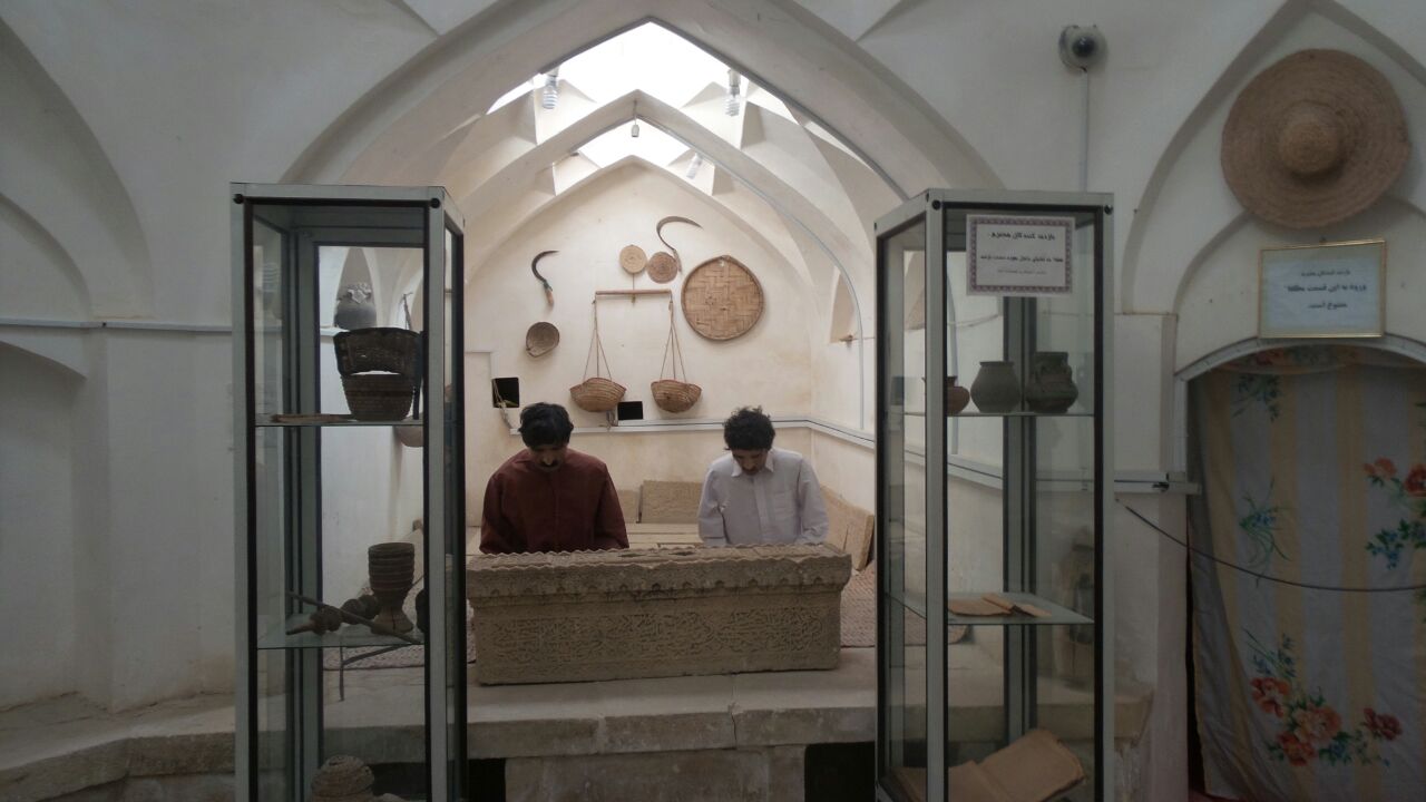 حمام خان بستک