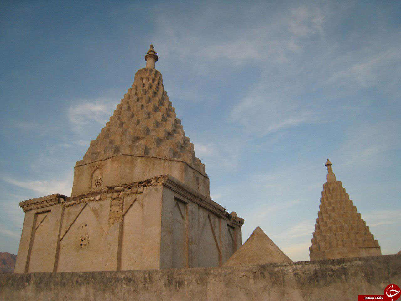 دوگنبدان کوخرد