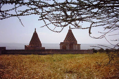 دوگنبدان کوخرد