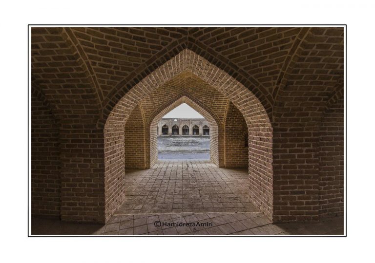 کاروانسرای تاج آباد بهار