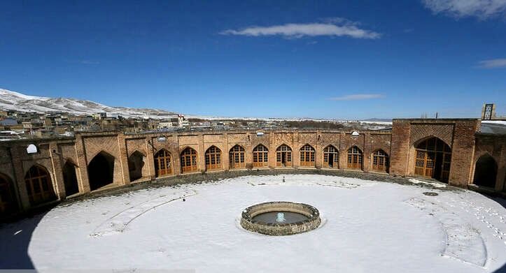 کاروانسرای تاج آباد بهار