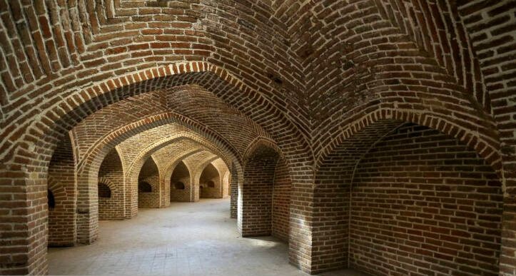 کاروانسرای تاج آباد بهار