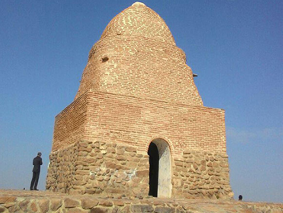 مقبره کوه شیدا کردستان