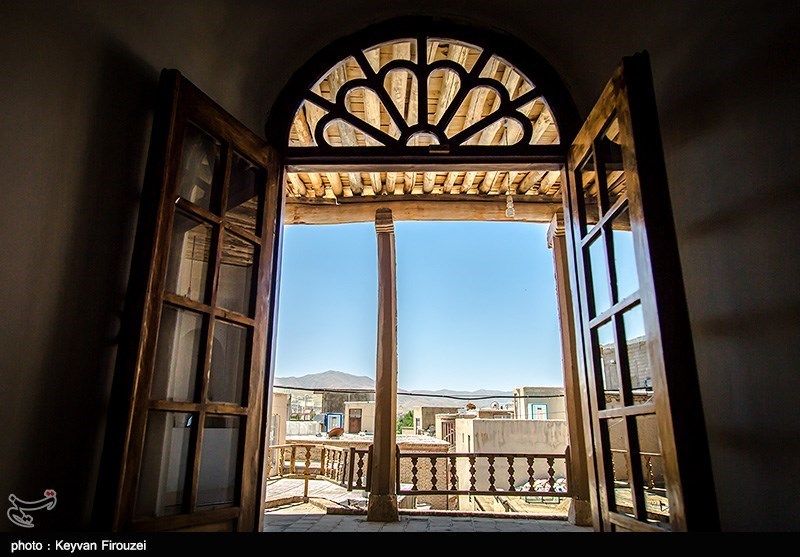 مسجد دومناره سقز