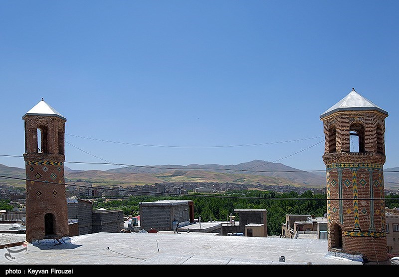 مسجد دومناره سقز