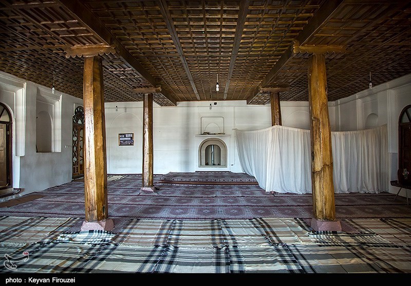 مسجد دومناره سقز