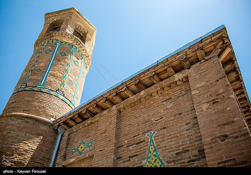 مسجد دومناره سقز