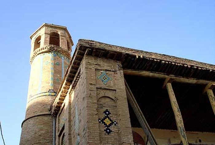 مسجد دومناره سقز