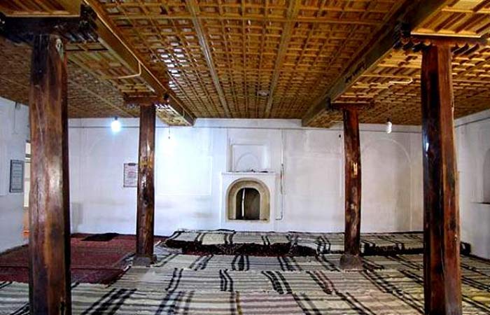 مسجد دومناره سقز