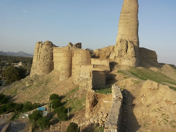 قلعه منوجان
