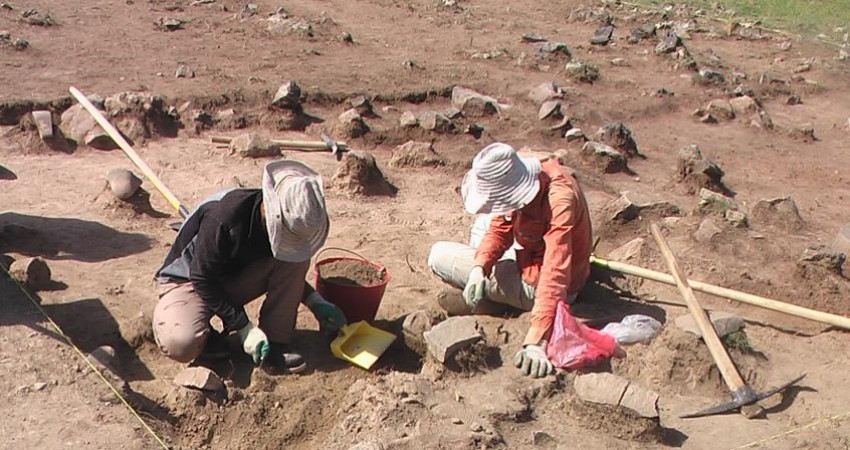 تل آتشین روستای دارستان