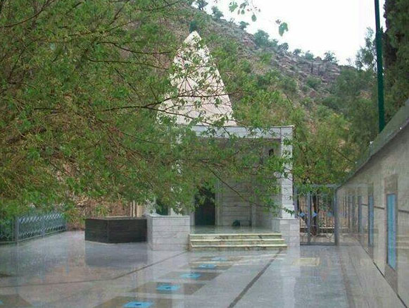 آرامگاه بابا یادگار دالاهو