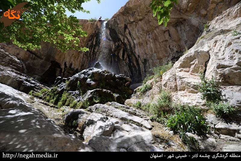 چشمه لادر خمینی شهر