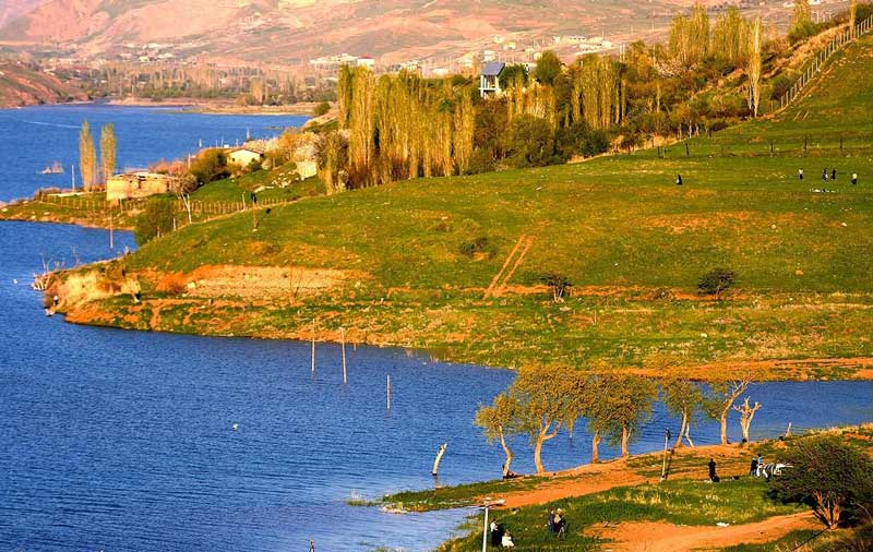 سد و دریاچه طالقان