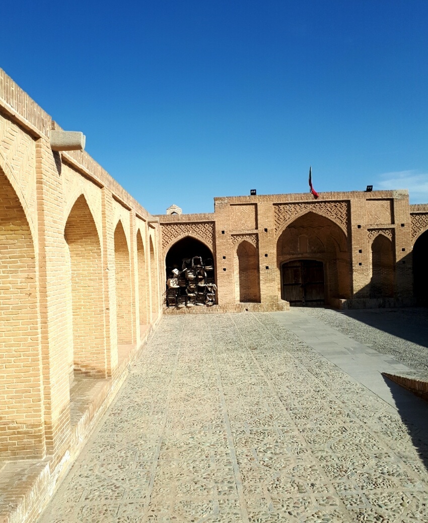 کاروانسرای حاج کمال رباط کریم