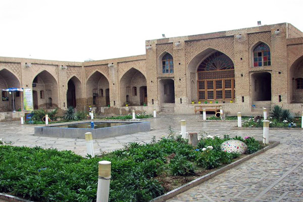 کاروانسرای حاج کمال رباط کریم