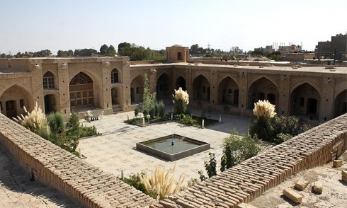 کاروانسرای حاج کمال رباط کریم