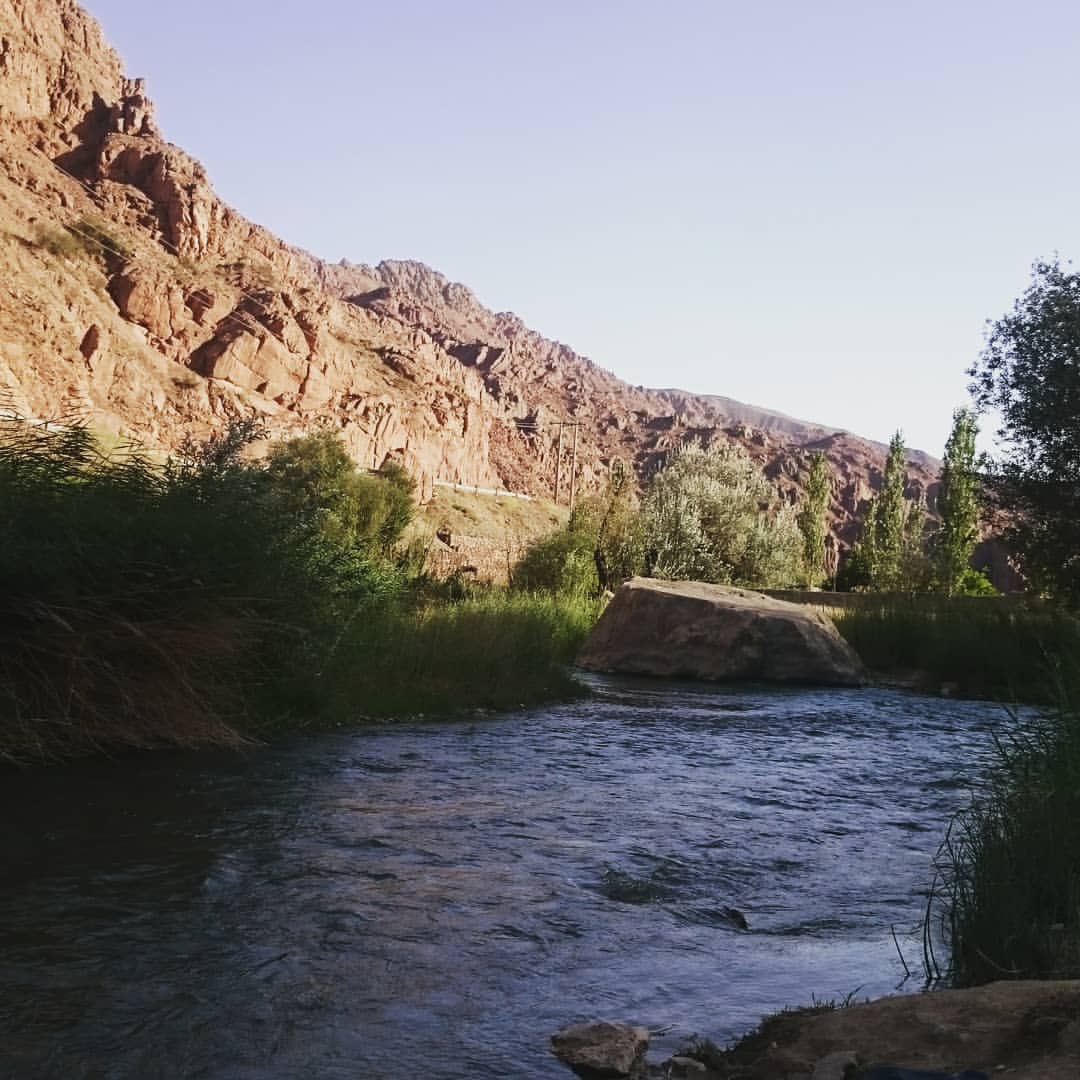 چشمه آب معدنی خمده