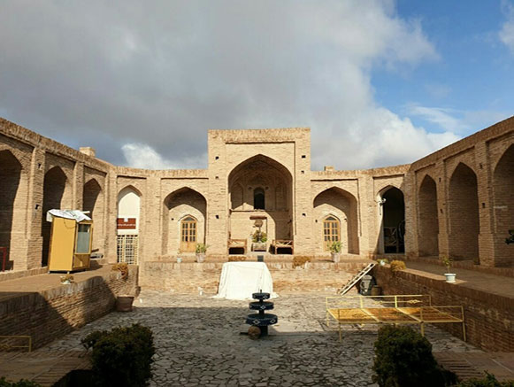 کاروانسرای سرایان