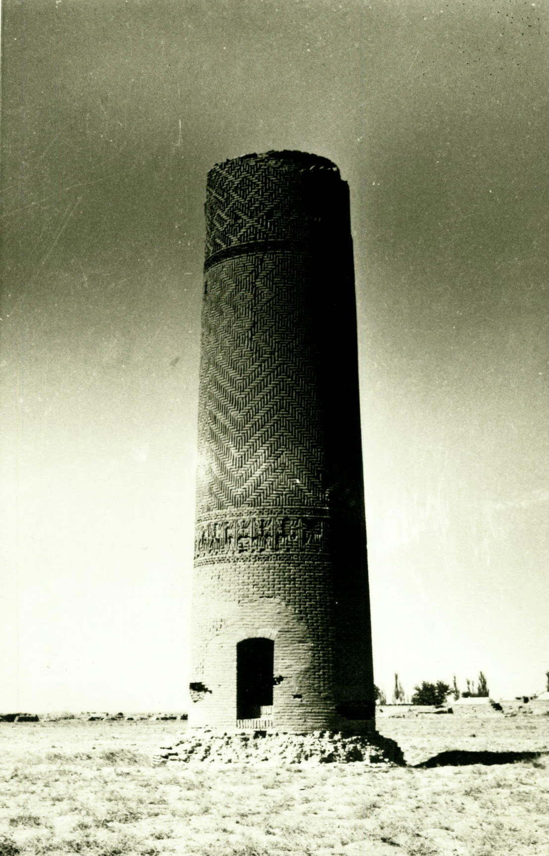 برج فیروزآباد بردسکن