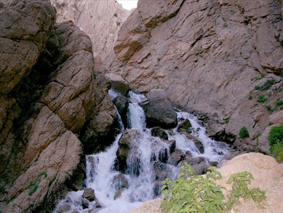 آبشار دره توت