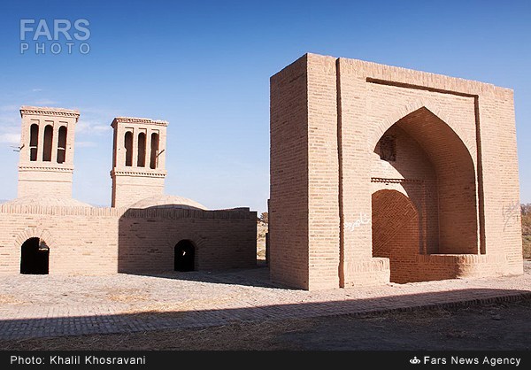 کاروانسرای مزینان - سایت گردشگری ایران