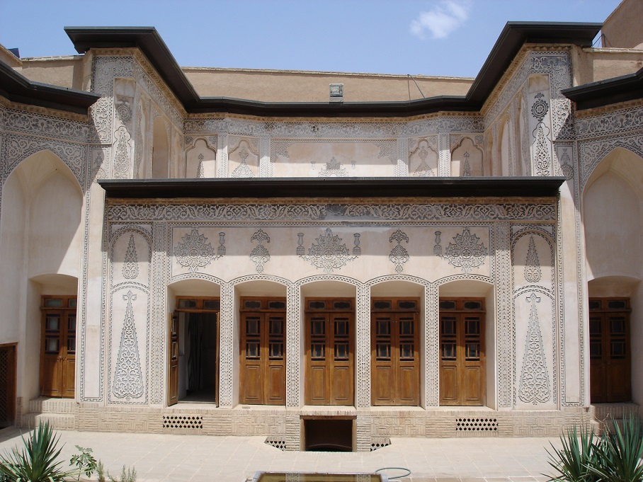 خانه طباطبایی ها