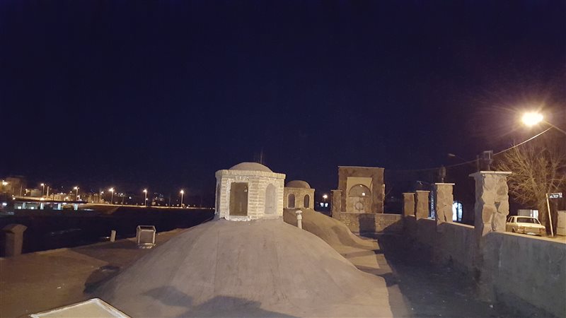 حمام یان یان خرمدره