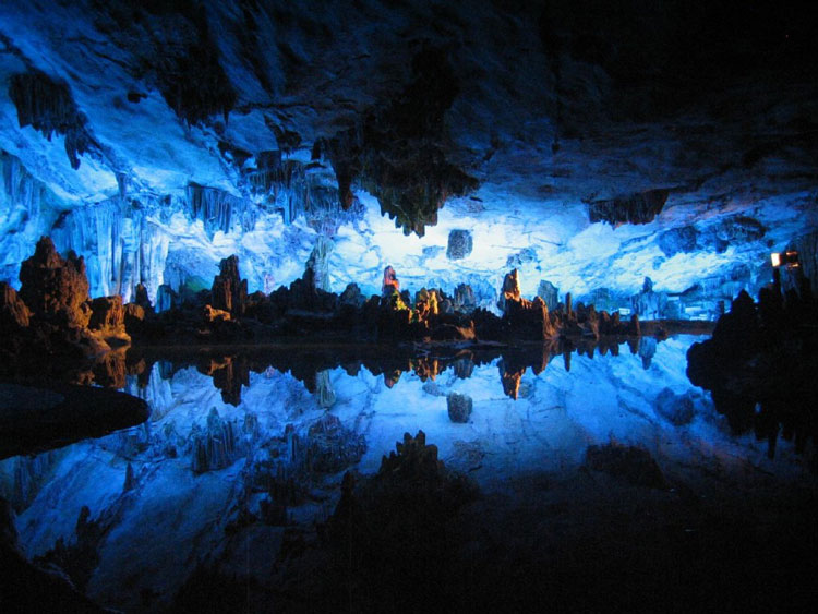 غار آبی علیصدر