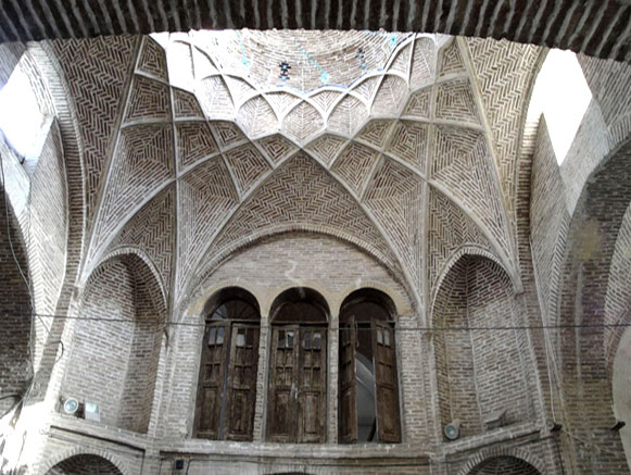 بازار و کاروانسرای شمس السلطنه نراق