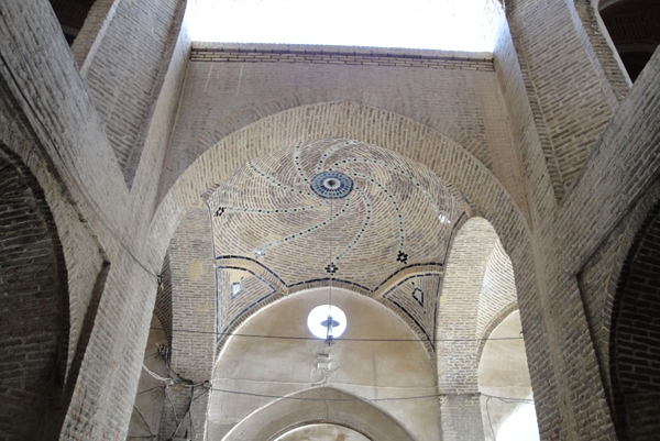 بازار و کاروانسرای شمس السلطنه نراق