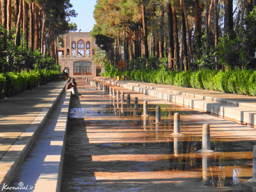 باغ دولت آباد یزد