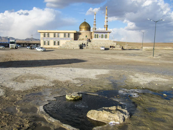 روستای باباگرگر قروه
