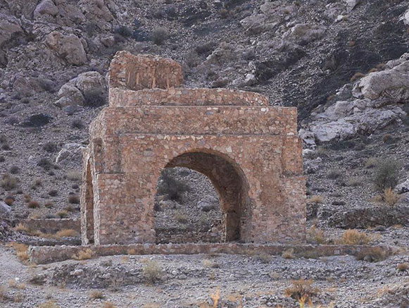 چهارطاقی سلطان آباد ارزوئیه