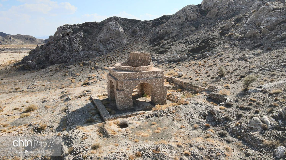 چهارطاقی سلطان آباد ارزوئیه