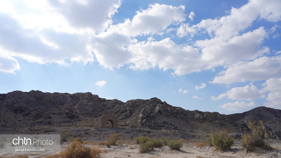 چهارطاقی سلطان آباد ارزوئیه