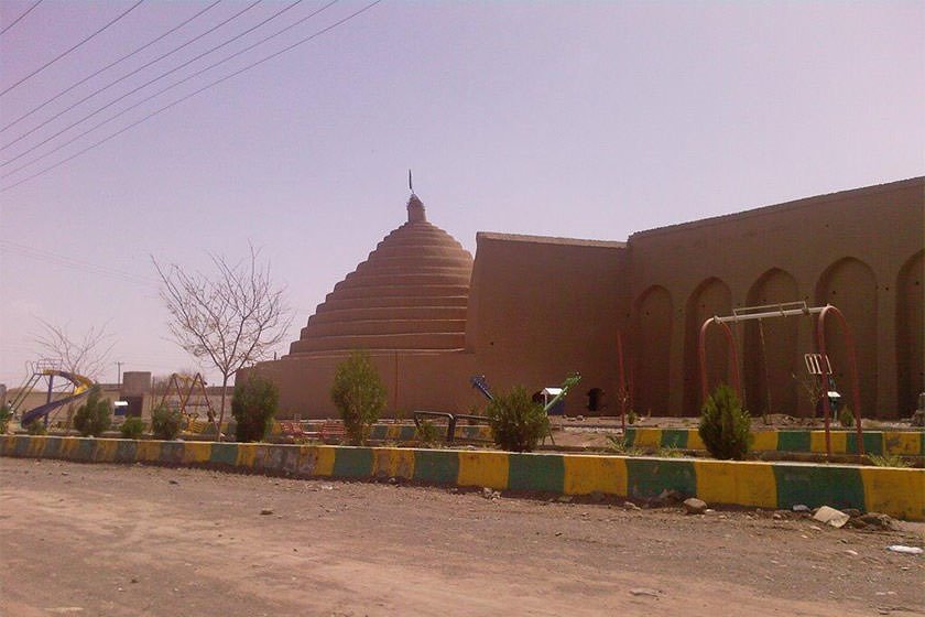 یخدان عباس آباد حاجی