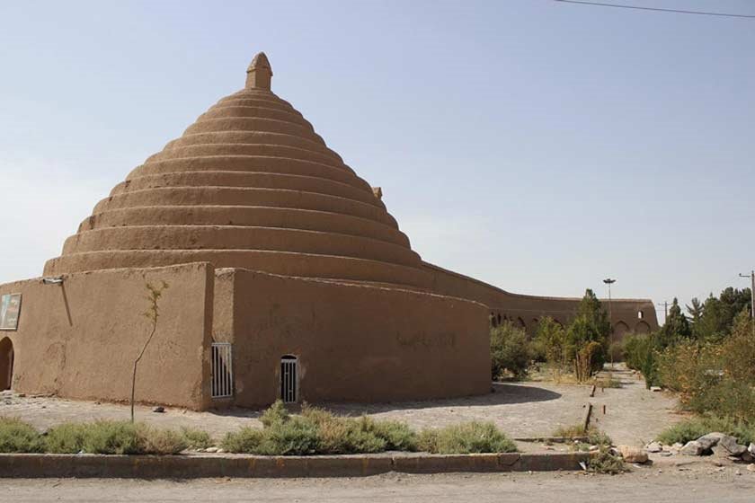 یخدان عباس آباد حاجی