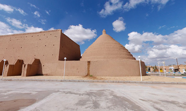 یخدان عباس آباد حاجی