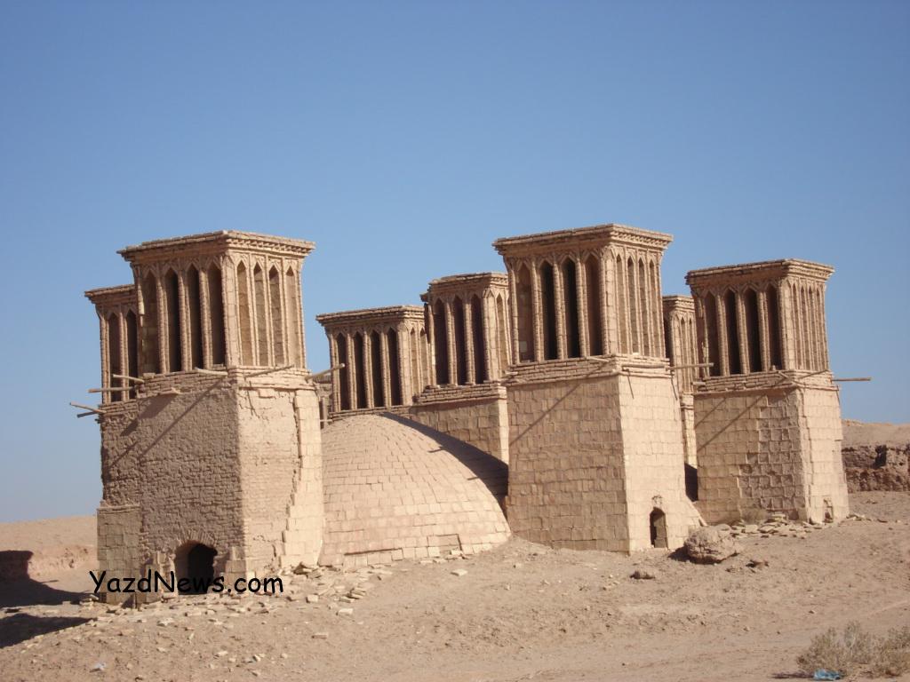 آب انبار هفت بادگیر عصرآباد