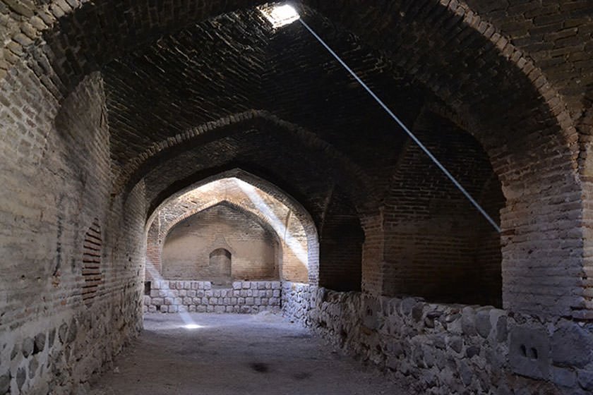 کاروانسرای جمال آباد میانه